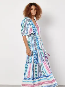 เดรสยาวสำหรับผู้หญิงชุดเดรสยาวผ้าทอรูปตัววีทำด้วยมือสไตล์อินเดียชุดเดรสสตรียาวแต่งระบายระบายคอวี - Product Image 2