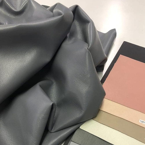 แจ็คเก็ตเบสบอลหนังแท้ปักลายสีดำสำหรับคู่รัก สไตล์นักศึกษา ขายดี แจ็คเก็ตเลตเตอร์แมนแขนหนังสำหรับผู้ชาย - Product Image 3