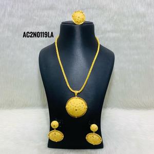 Plaqué or-Parures/Femmes: Parure collier long - Product Image 1