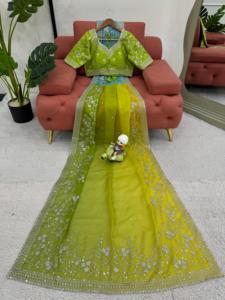 Hermoso Sari de diseñador con trabajo de hilo y secuencia con impresión digital - Product Image 4