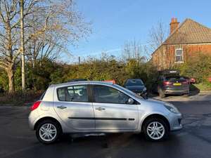 RENAULT CLIO 1.5 DCI DYNAMIQUE 2006 D'OCCASION CÔTÉ GAUCHE/DROIT - Product Image 2