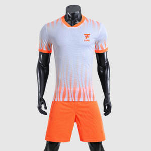 Ensemble d'uniformes de football pour hommes de haute qualité nouveauté vêtements de football personnalisés coupe automatisée meilleur prix techniques lavées en gros - Product Image 1