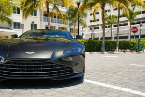 Aston Martin Vantage 2021, Construido para la Comodidad - Product Image 4