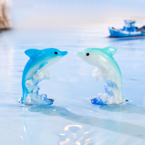 Miniatures de dauphins en résine colorées, figurines de vie marine arc-en-ciel, micro-paysages océaniques pour tableau de bord de voiture, accessoires de décoration de bureau à domicile - Product Image 6