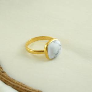 Anillo de Plata de Ley 925 con Howlite Natural, Hecho a Mano, Chapado en Oro, con Diamantes y Perlas, Estilo Bohemio, de Alta Calidad - Product Image 2