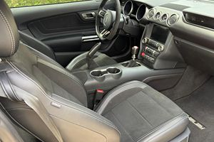Ford Mustang Shelby GT350 d'occasion de 2018, 26 miles, boîte manuelle à 6 vitesses, moteur V8 Voodoo de 5,2 litres, modifications de performance - Product Image 5
