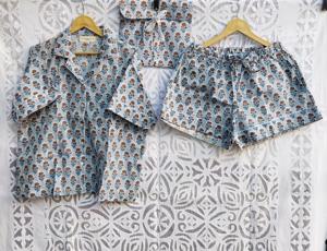 Conjunto de Pijama de Algodón con Estampado en Bloque al por Mayor, Camisa con Botones y Pantalones Cortos con Cintura Elástica, Ropa de Dormir Cómoda para Mujer - Product Image 5