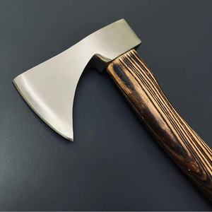 Hacha de Acero al Carbono Jexmoo Personalizada de 19.5 Pulgadas, Hachas Tomahawk con Mango de Madera de Palisandro, Funda de Cuero, Regalo para Exteriores, Hecho a Mano, Estilo Industrial - Product Image 3