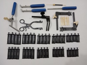 ชุดดึงการผ่าตัด, ใบมีด60ใบ, เครื่องมือทันตกรรม, เครื่องมือไทเทเนียม, ชุดผ่าตัดขนาดเล็ก, ที่หนีบ, ขนาดใบมีดไขควง - Product Image 3