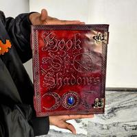 Livre ombres grand Journal relié en cuir cahier de sort magique cadeau d'anniversaire de noël cahier de sorcière surnaturelle deux serrures