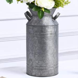 Maceta de flores de metal de hierro de caña de leche galvanizada para maceta de flores decorativa para interiores y exteriores con asas laterales - Product Image 1