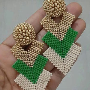 Boucles d'oreilles artisanales Bijoux brodés Boucles d'oreilles ethniques - Product Image 1