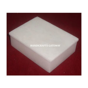 Cajas de joyería lisas de mármol blanco Makrana, forma rectangular hecha a mano con superficie brillante utilizada para embalaje y regalo de pulseras - Product Image 1