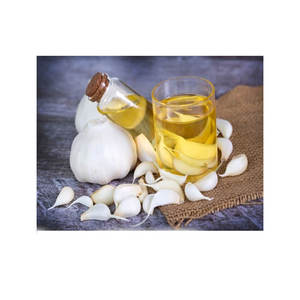 Huile essentielle d'ail naturel et pur en vrac Vente en gros Arôme alimentaire et soin des cheveux Huile d'ail pour la pousse des cheveux - Product Image 1