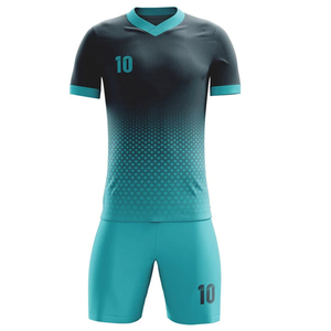 Uniformes de fútbol profesionales personalizables para adultos Ropa deportiva de color sólido de nuevo estilo con logotipo de Club e impresión de nombre - Product Image 4