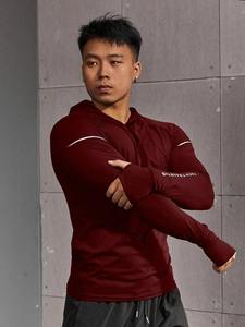 เสื้อฮู้ดออกกำลังกายแขนยาวทรงเข้ารูปสำหรับผู้ชาย เหมาะสำหรับการฝึกซ้อม ฟิตเนส เพาะกาย และการเล่นกีฬา - Product Image 4