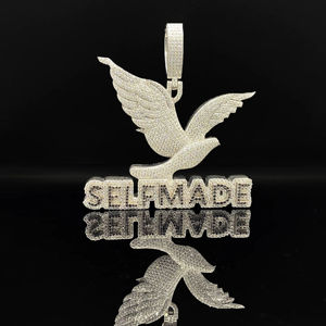 Pendentif de luxe en alliage plaqué or de qualité supérieure, diamant Hip Hop, clarté VVS, le patrimoine de la glace ILHC022, cadeau de fête pour homme - Product Image 1