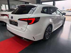 Toyota Corolla Cross SUV USADO con BAJO KILOMETRAJE - Product Image 4