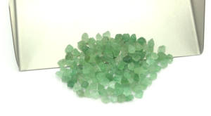 Piedras preciosas de cuarzo de fresa verde sueltas genuinas de 50 piezas 2-4 MM piedra áspera pequeña cruda natural sin tratar - Product Image 5