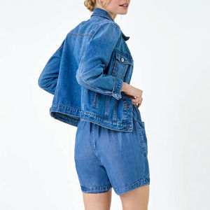 Veste en jean pour femme avec logo de marque personnalisé, rembourrage en coton respirant, vente en gros de vestes en jean pour femmes avec service OEM - Product Image 2