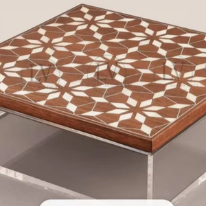 Caja de Regalo de Chocolate Acrílica de Lujo con Tapa de Nácar Transparente, Edición Especial de Ramadán y Eid, de la India - Product Image 1