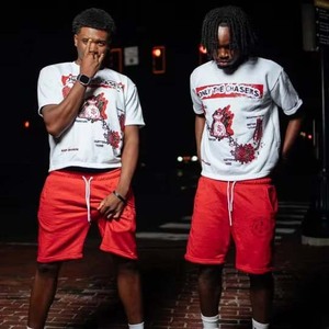 Demande du client OEM Collection d'été tendance de haut niveau Qualité supérieure Logo personnalisé Nouveau style Ensemble court et chemise à glissière latérale - Product Image 1