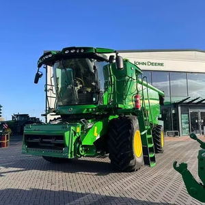 Moissonneuse-batteuse John Deere T670i d'occasion pour exploitation agricole à vendre - Product Image 1