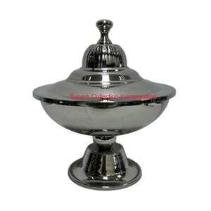 Pot en laiton poli fabriqué à la main Design décoratif finition dorée Dates bol de service avec couvercle et plateau pour la maison et l'hôtel Buffet - Product Image 5