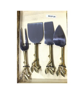 ชุดชีสด้ามผึ้งทองเหลืองพร้อมเครื่องตัดเครื่องมือชีส 3 ชิ้นพร้อมชุดชีสคุณภาพระดับพรีเมียมสําหรับใช้ในครัวที่บ้าน - Product Image 2