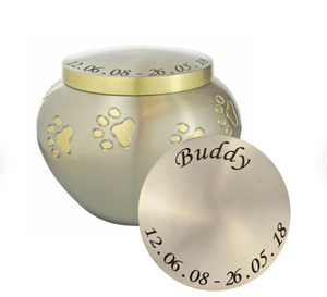 Diseño de estampado de pata de tendencia, cuenco de urnas de cremación para mascotas de latón con tapa hermética Keep Yours Pets Burial Ashes Forever Safe Metal Urns - Product Image 1