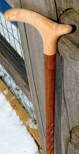 Produit Canne réglable en bois avec nœuds multiples, bâton de marche en bois solide pour les personnes âgées par Standard International - Product Image 3