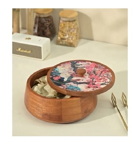 กล่องใส่ขนมปังไม้ทำมือพร้อมฝาปิดและที่คีบ ภาชนะเก็บโรตีคุณภาพพรีเมียมสำหรับห้องครัว ห้องรับประทานอาหาร และการเสิร์ฟ - Product Image 1