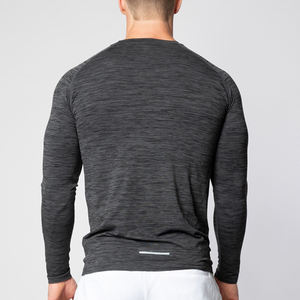 เสื้อยืดแขนยาวสำหรับผู้ชายเสื้อยืดสำหรับออกกำลังกายคอกลมระบายอากาศและทนทานออกแบบโลโก้ได้ตามต้องการ - Product Image 5