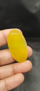 พลอยออนิกซ์สีเหลืองธรรมชาติคุณภาพสูง รูปทรงคาโบชอง ขัดเรียบ รุ่น UDGEMS หมายเลข 585 สำหรับทำเครื่องประดับ ขนาดคละไซส์ - Product Image 6