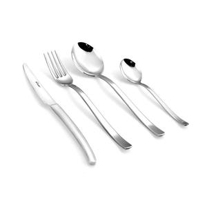 Ensemble de couverts élégants en acier inoxydable de 5 pièces avec poignées décoratives à motif de marteau Argenterie de haute qualité de style américain - Product Image 4