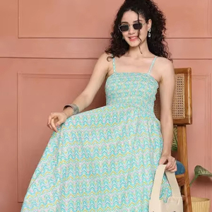 Vestido de algodón indio hecho a mano elegante estampado floral sin mangas Midi para mujer ropa informal de verano personalizada para luna de miel - Product Image 1