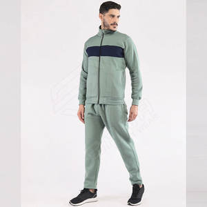 "Ensemble de survêtements pour hommes de couleur unie personnalisée Slim Fit Jogging Training Wear OEM Sportswear Fabriqué au Pakistan Design respirant" - Product Image 2