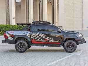 Camioneta Toyota Hilux GR V4 2.7L Diésel 2024 Usada, Totalmente Equipada y Lista para Enviar - Product Image 5