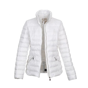 Parka con capucha de piel 2025 para mujer, chaquetas de invierno para mujer, chaqueta acolchada transpirable de venta Popular de peso ligero para mujer - Product Image 6