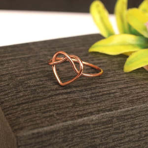 Anillo de plata esterlina 925 infinito nudo de amor al por mayor joyería fina con conjunto de bisel circón rodio plateado - Product Image 1