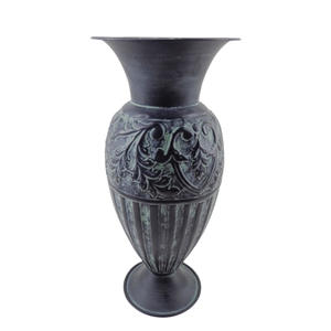 Vase à fleurs en métal au design moderne, pot de fleurs à patine grise pour la décoration de salon et d'hôtel dans la décoration intérieure - Product Image 4