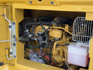 รถขุดตีนตะขาบ Cat 306 CR สีเหลือง รถขุดไฮดรอลิกขนาดเล็ก 6 ตัน อุปกรณ์ก่อสร้างงานดิน - Product Image 5
