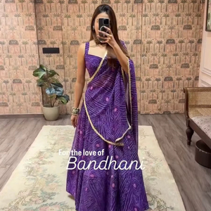 Lehenga Choli de créateur pour le festival indien Gujarati, très vendu pour les femmes, tenue ethnique exclusive, style de fête et de mariage - Product Image 1