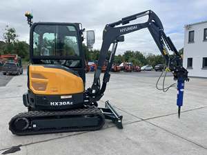 Nouvelle mini-excavatrice Hyundai HX30AZ, brise-roche Daemo, 10 tonnes, boîte de vitesses adaptée, moteur Liyuan, pompe, moteur haute efficacité, garantie 3 ans - Product Image 5