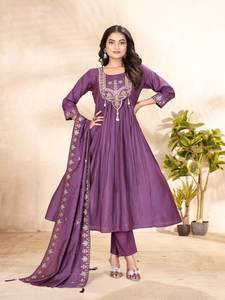 Vestido Anarkali de Seda Romana Cosido con Bordado Intenso y Dupatta con Trabajo de Calado, Elegante Traje Étnico de 3 Piezas para Boda - Product Image 2