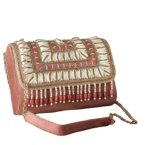 Haute qualité à la main diamant perlé femmes soirée pochette artisanat de luxe avec cadre de chaîne en métal pour les mariages - Product Image 1