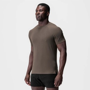 T-shirt de performance innovant pour hommes pour les entraînements, les sports et les activités quotidiennes avec des fonctions d'évacuation de l'humidité - Product Image 1