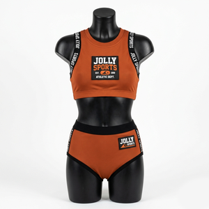 Traje de baño de mujer de 280 GSM, de nailon y spandex acanalado, morado, con espalda descubierta, parche de chenilla con logo y bordado personalizado. - Product Image 4