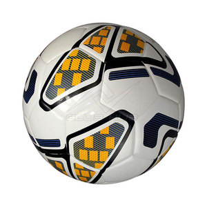 Venta Caliente Directo de Fábrica Balones de Entrenamiento de Fútbol Personalizables de Alta Calidad en Material PVC/PU Hechos en Pakistán Ligeros - Product Image 4