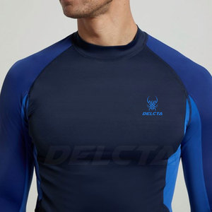 Rash Guard de style unique, sur mesure, couleur unie, nouveau design, fabrication professionnelle - Product Image 6